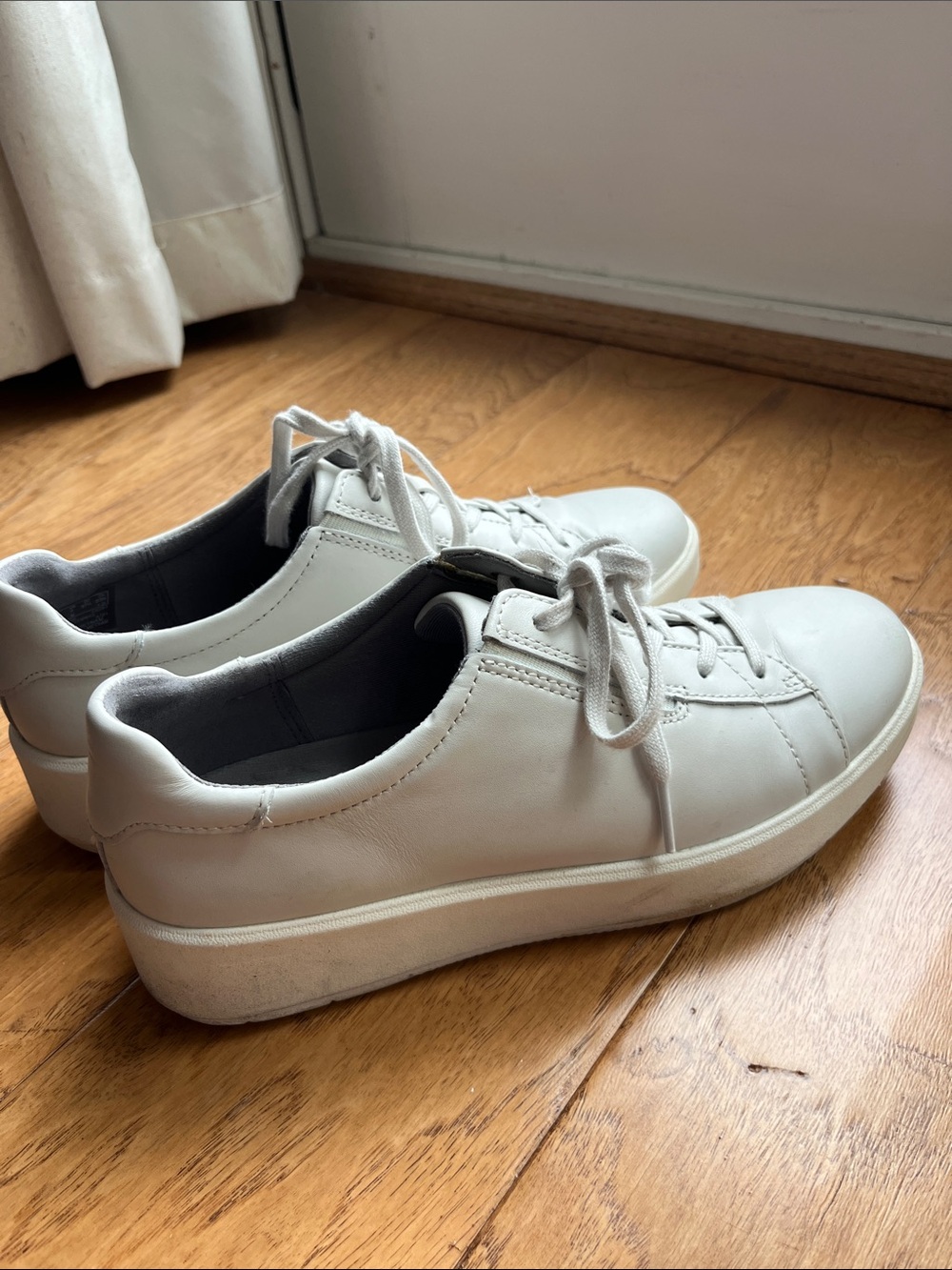 Clark’s Cushion Platform Sneakers